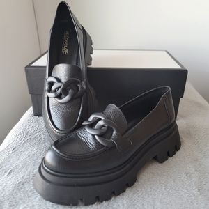 Intervalle Leather Chunky Loafers with Chain (41)